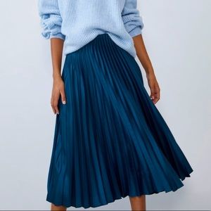 Zara Blue Pleated Midi Skirt